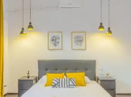 CHÂTEAU: Upscale Suites in Bucharest's Historical Center!