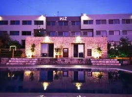 VU'Z Hotel