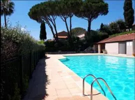 Maison 30 m2 + piscine - Golfe de Saint Tropez