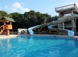 Casa Virginia Resort，位于San Narciso的酒店
