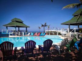 Treasures of Bolinao Beach Resort and Hotel，位于Bolinao的酒店