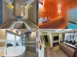 Hammam Jacuzzi and Dry Sauna Luxury Spa Apartment