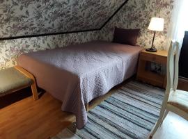 Naturnära enkel rum B&B i Uppsala Ramstalund，位于乌普萨拉的酒店