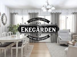 Villa Ekegården，位于HärrydaVattenpalatset附近的酒店