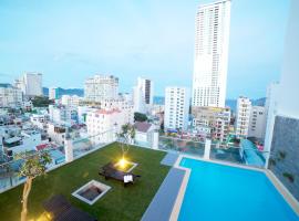Edele Hotel Nha Trang Beach，位于芽庄的酒店