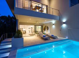 Villa Casa Bella - Private-Pool, Luxury Villa near Bangrak Beach，位于苏梅岛的豪华酒店