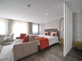 Famous Crows Lisbon Suites，位于里斯本的酒店