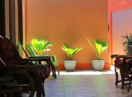 Apartamentos Mansión Tropical，位于奎波斯城的住宿加早餐旅馆