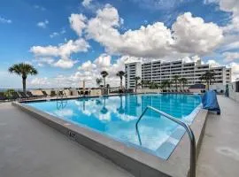 Gulf Coast Escape with Balcony and Resort Amenities!