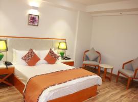 Mastiff Hotel Becharaji by OTHPL，位于Kalri的酒店