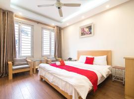 RedDoorz Newstyle Apartment Tran Duy Hung，位于河内Cau Giay的酒店