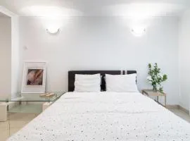 Studio in the city center, Syntagma