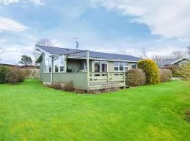 4 Bedroom Cozy Home In Bogense