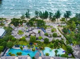 Holiday Ao Nang Beach Resort, Krabi - SHA Extra Plus