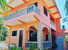Solsken Guest House，位于班塔延岛的海滩短租房