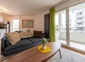 LEsperluette - 44 sqm apartment with garage & balcony in the city center