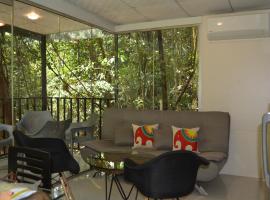 Shadow Grove Camping & Cabins Kitulgala，位于基图尔格勒的度假短租房