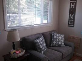 Cozy 1 BR Efficiency Apt close to TTU and Downtown，位于库克维尔的酒店