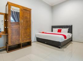 RedDoorz near Surabaya Zoo，位于泗水的酒店