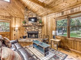 Toccoa River Retreat，位于蓝岭的酒店