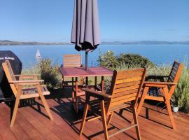 Harbourside Getaway，位于One Tree Point的酒店