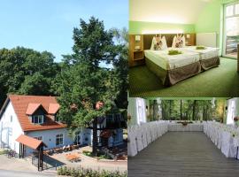 Hotel Zur Waldhufe，位于Doberlug-Kirchhain的酒店