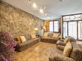 CAL PADRI1871 - 30min to Barcelona, Groups & Families, Beach Stylish House