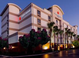 克鲁斯劳德代尔堡机场套房酒店，位于劳德代尔堡-好莱坞国际机场 - FLL附近的酒店