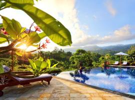 香缇天然全景酒店，位于新加拉惹吉吉特瀑布附近的酒店