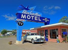 Blue Swallow Motel，位于图克姆卡里的青旅