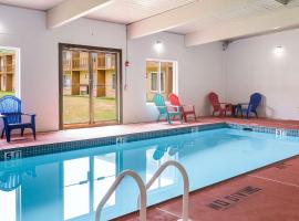 Pocono Inn & Banquet - Stroudsburg，位于特拉华峡谷的酒店