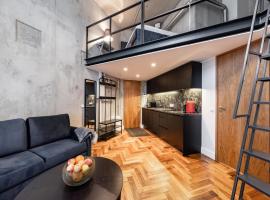 Dream Stay - Modern City Centre Lofts with Self Check-in，位于塔林的酒店