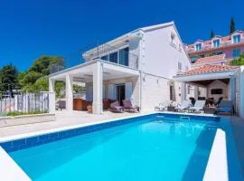 Villa Mlini with private Pool and Sea view