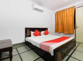 OYO 71949 Hotel Red Panda，位于佩林的酒店