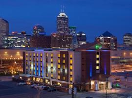 Holiday Inn Express Hotel & Suites Indianapolis Dtn-Conv Ctr by IHG，位于印第安纳波利斯的酒店