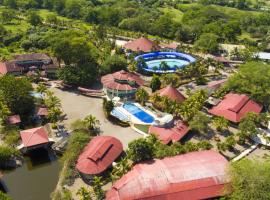 Hotel y Parque Turístico Navar City，位于比亚维森西奥前锋机场 - VVC附近的酒店