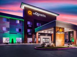 La Quinta Inn and Suites by Wyndham Elkhart，位于埃尔克哈特的酒店