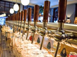 De Fellas logies，位于阿尔梅罗的酒店