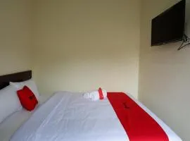 RedDoorz near Terminal Mendolo Wonosobo