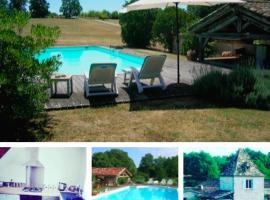 Beautiful pigeonnier with sensational surroundings，位于Pujols的酒店