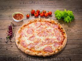 Hotel Saftica，位于巴洛泰什蒂的酒店