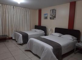 Apartments & Rooms Helena，位于特鲁希略Trujillo National University附近的酒店