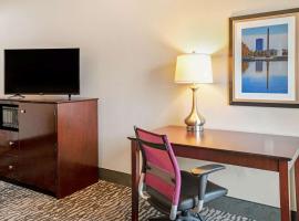 La Quinta by Wyndham Houston - Magnolia，位于兀兰的酒店