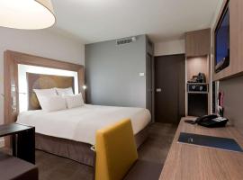 Novotel Paris La Defense Esplanade，位于库尔布瓦的酒店