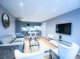 Stunning 2 Bed Merchant City Apartment with Residents Parking (Bell 2)