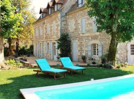 Manoir du Bois Mignon Luxury Home - Dordogne，位于Le Fleix的乡村别墅