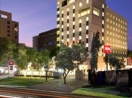 ibis Pune Viman Nagar - An Accor Brand，位于浦那的酒店