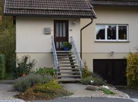 Ferienhaus Linde am Bleßberg，位于Schirnrod的低价酒店