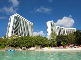 Guam Reef Hotel，位于塔穆宁的酒店