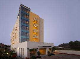 Holiday Inn Express Nashik Indira Nagar by IHG，位于纳西克的酒店